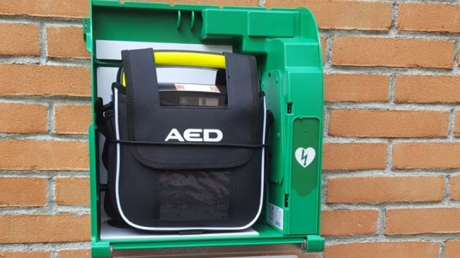 A Santa Margherita si inaugura un nuovo defibrillatore