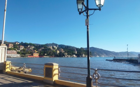 Restauro dei pali storici dell’illuminazione a Santa Margherita Ligure