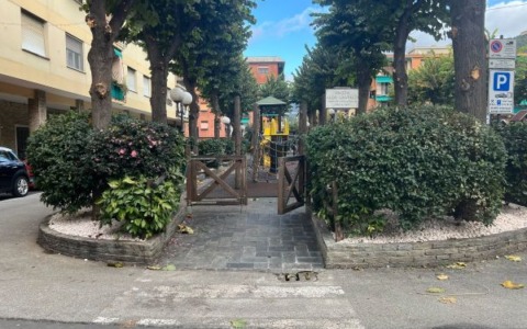 Completata a Recco la riqualificazione delle aree verdi di piazza Gastaldi