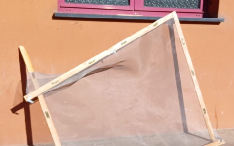 Sestri, atti vandalici alla sede dell’associazione culturale “Lupus in fabula”