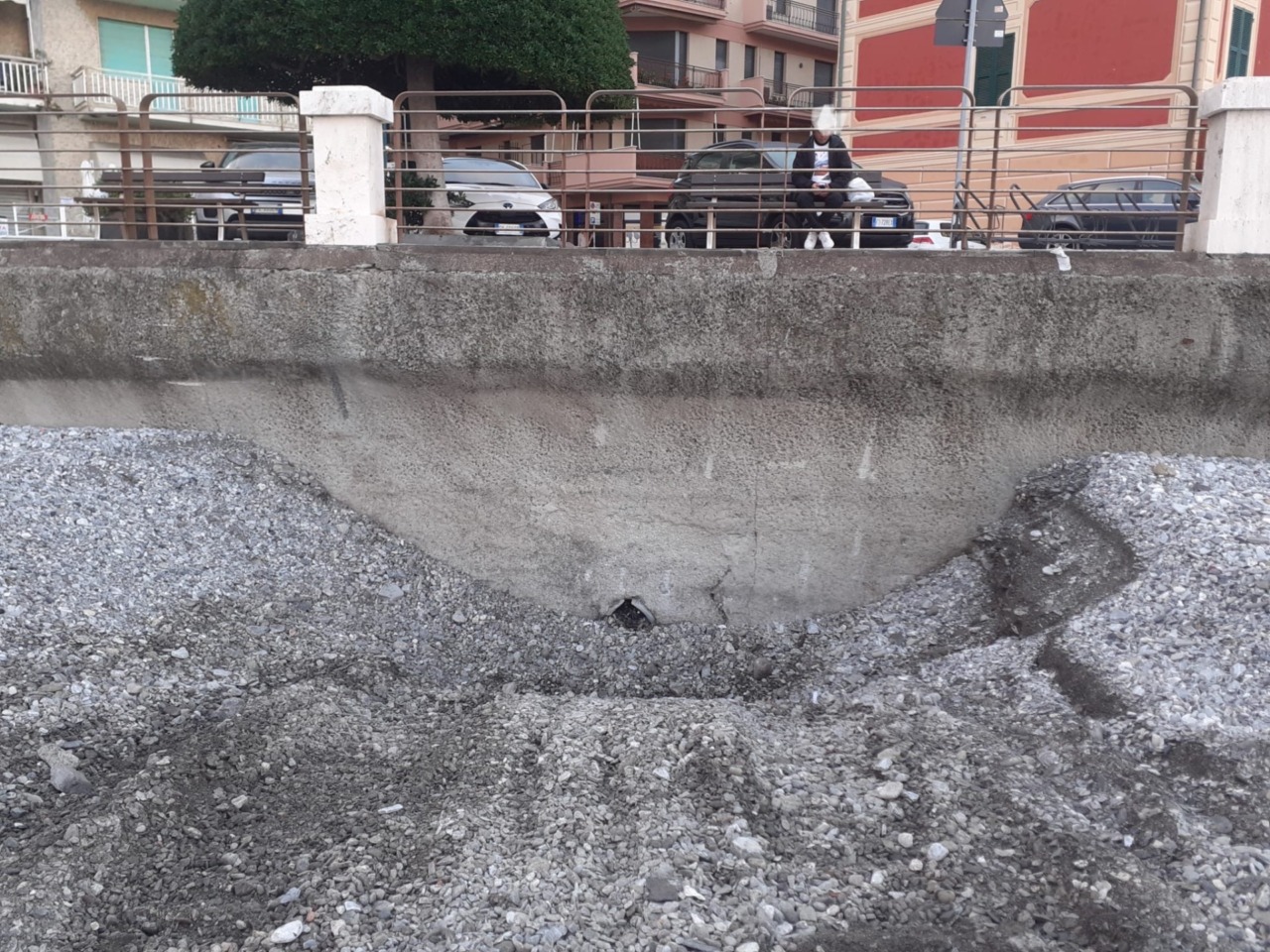 Nuove difese a mare, Orecchia e Giardini: “Un’opera da 14 milioni che crea solo problemi”