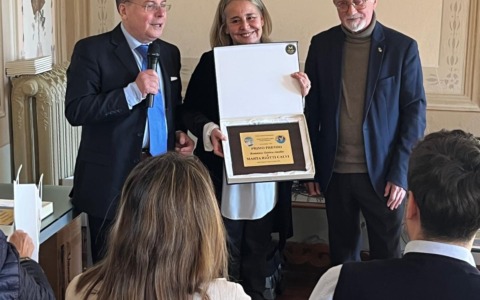 Marta Riotti premiata a Santa con un romanzo storico che racconta Recco