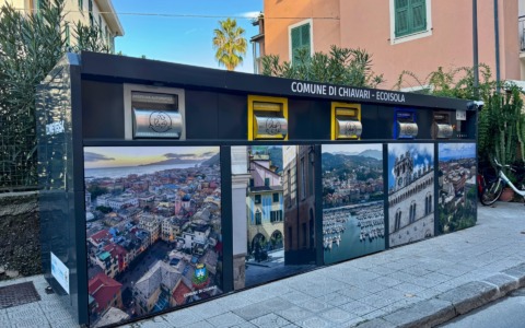 Chiavari, posizionate le prime quattro nuove ecoisole