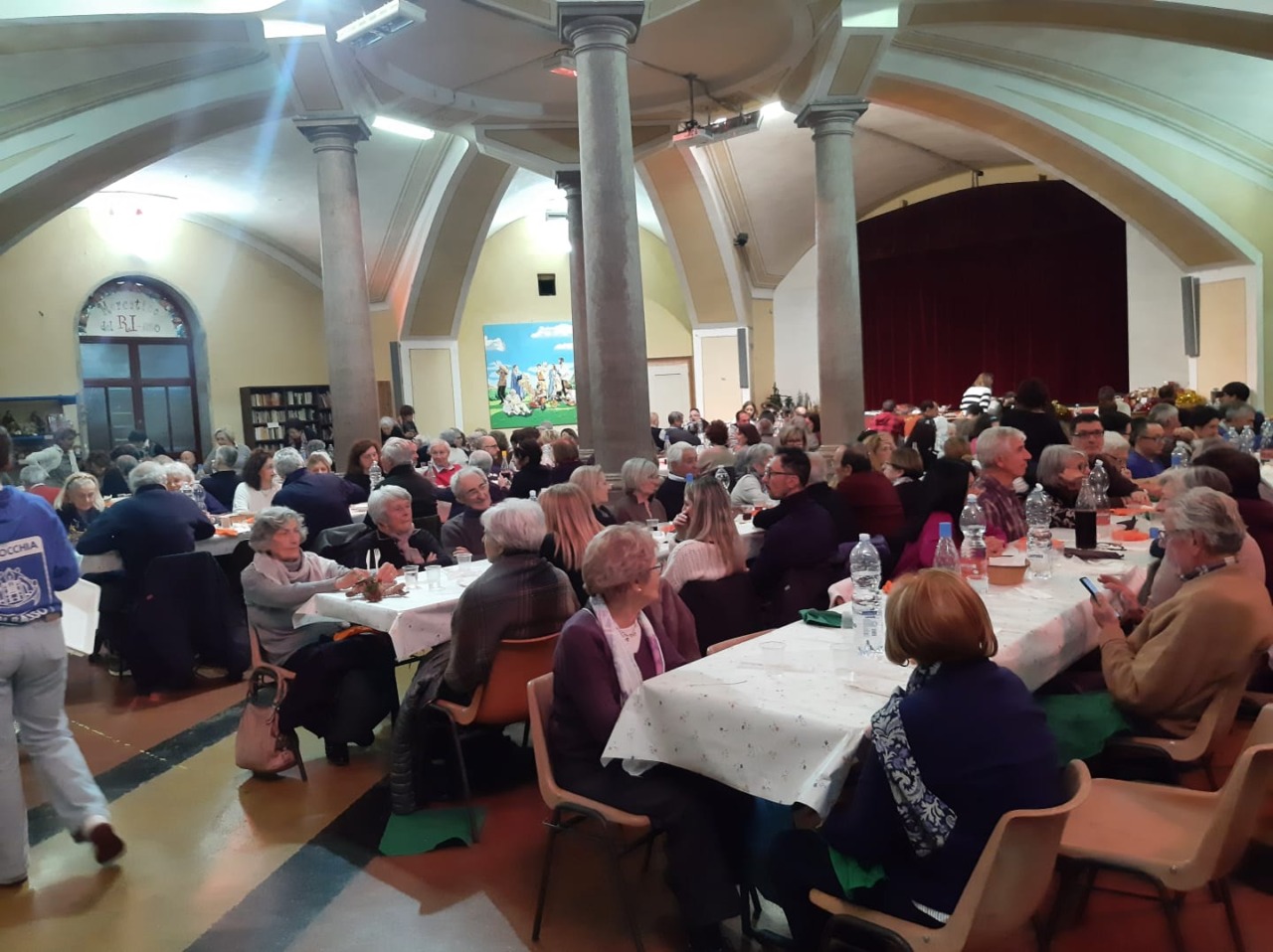 Cucinare insieme per sostenere la parrocchia, per aiutare gli altri, per costruire il domani.