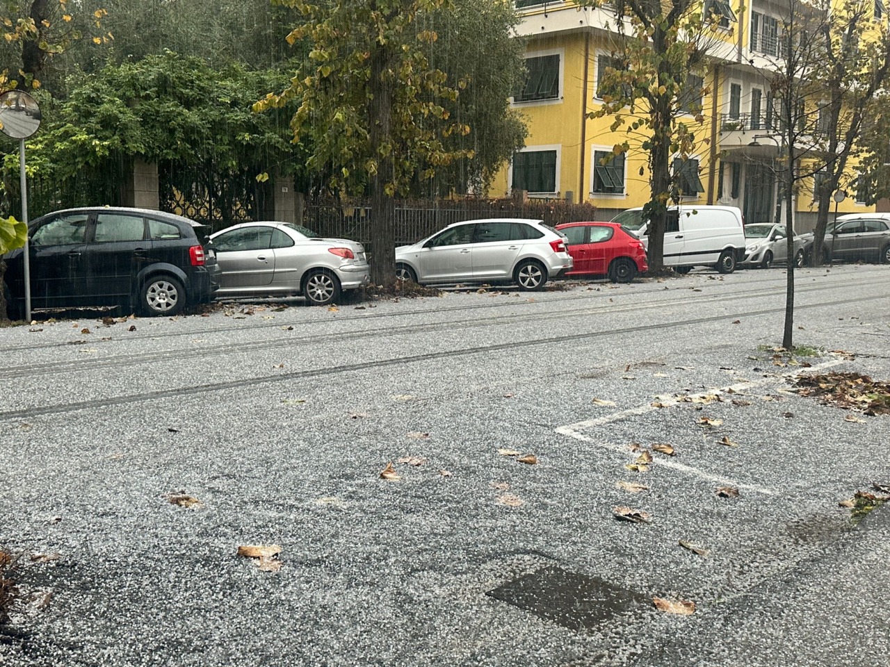 Grandine nel Levante questa mattina, in arrivo nuovo calo delle temperature