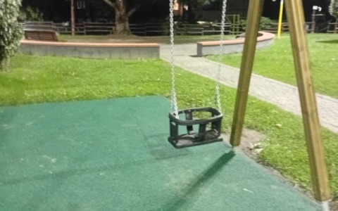 A Sestri Levante è sparita un’altalena al Parco Bruno Monti