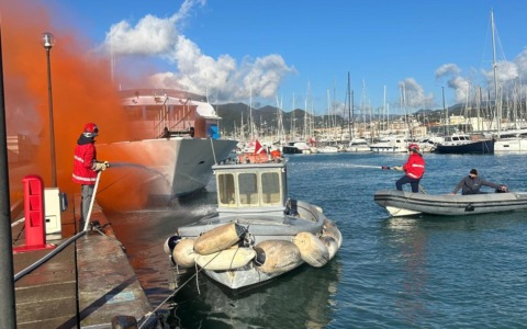 Lavagna, esercitazione antincendio nel porto