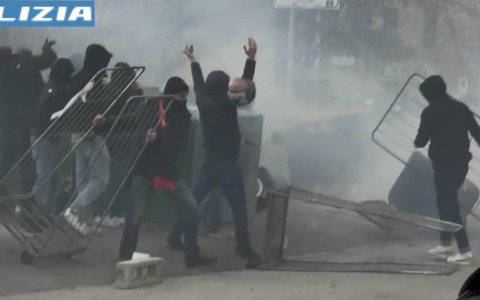 La Polizia di Stato procede con 5 arresti in flagranza differita per i disordini di Genoa–Inter