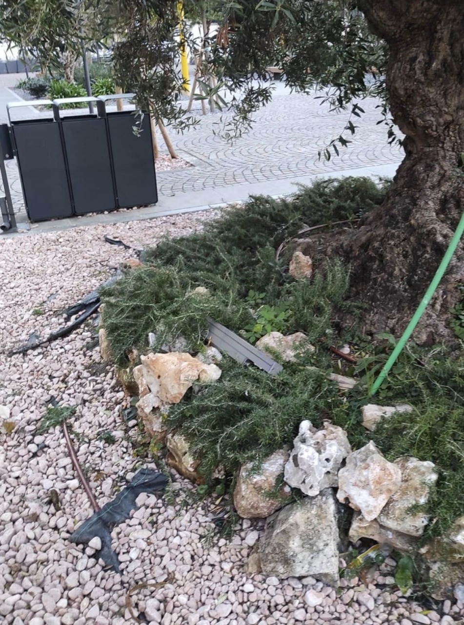 A Recco ripristinata la pubblica illuminazione in passeggiata a mare dopo gli atti vandalici