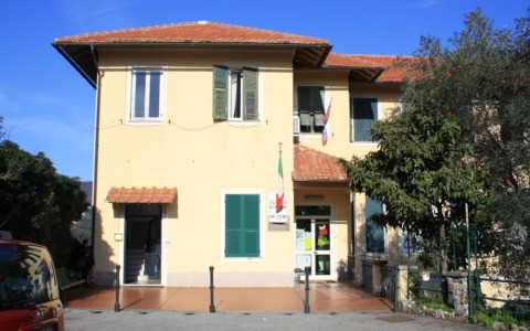 “Salviamo la scuola del Parco di San Lorenzo della Costa”