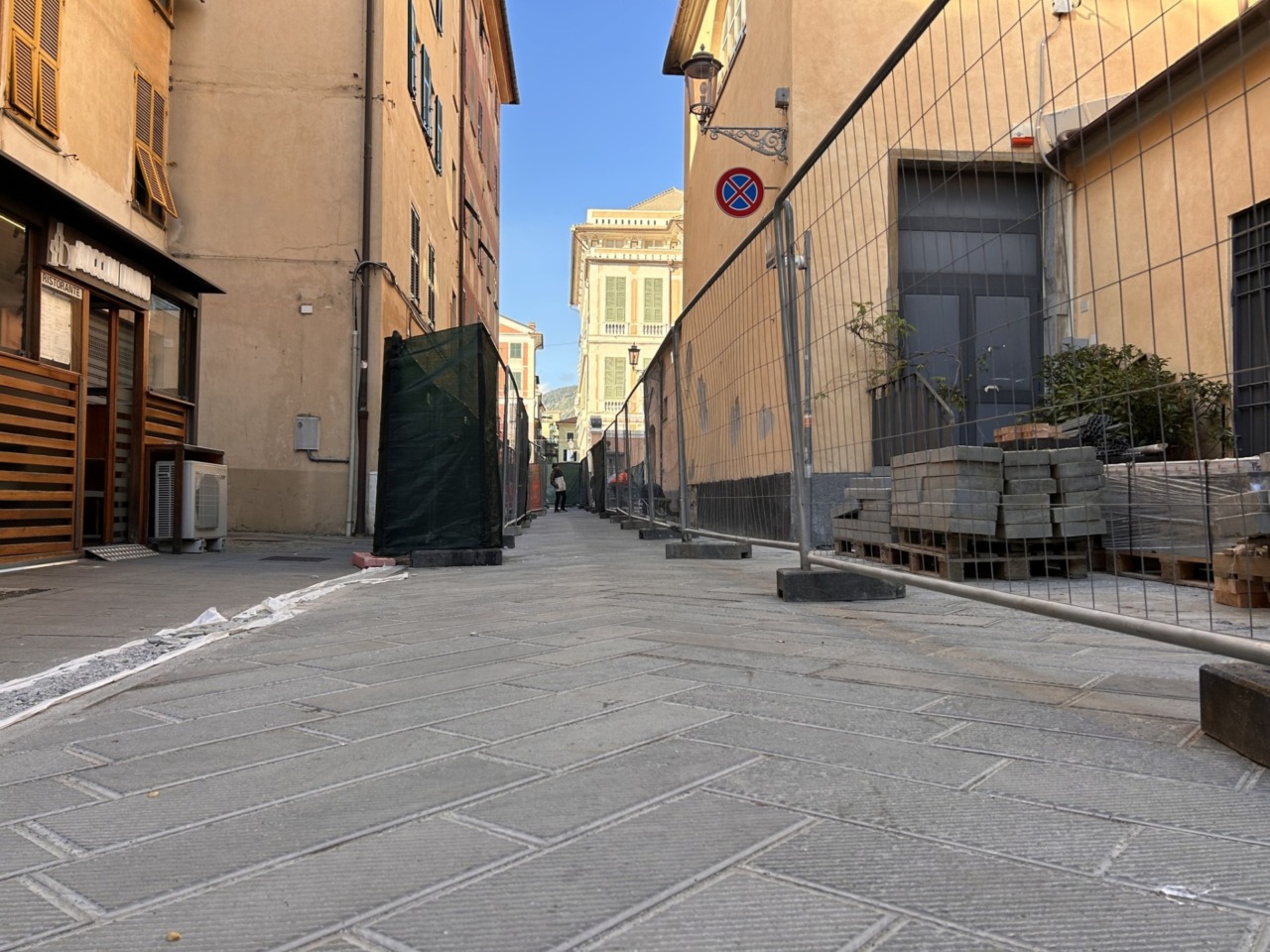 Chiavari: partono i lavori alla pavimentazione di via Entella