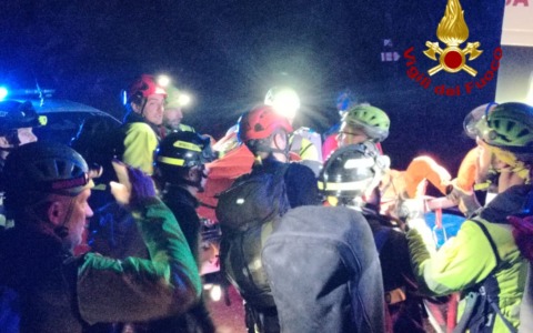 Cacciatore si infortuna nel bosco: salvato dai soccorritori