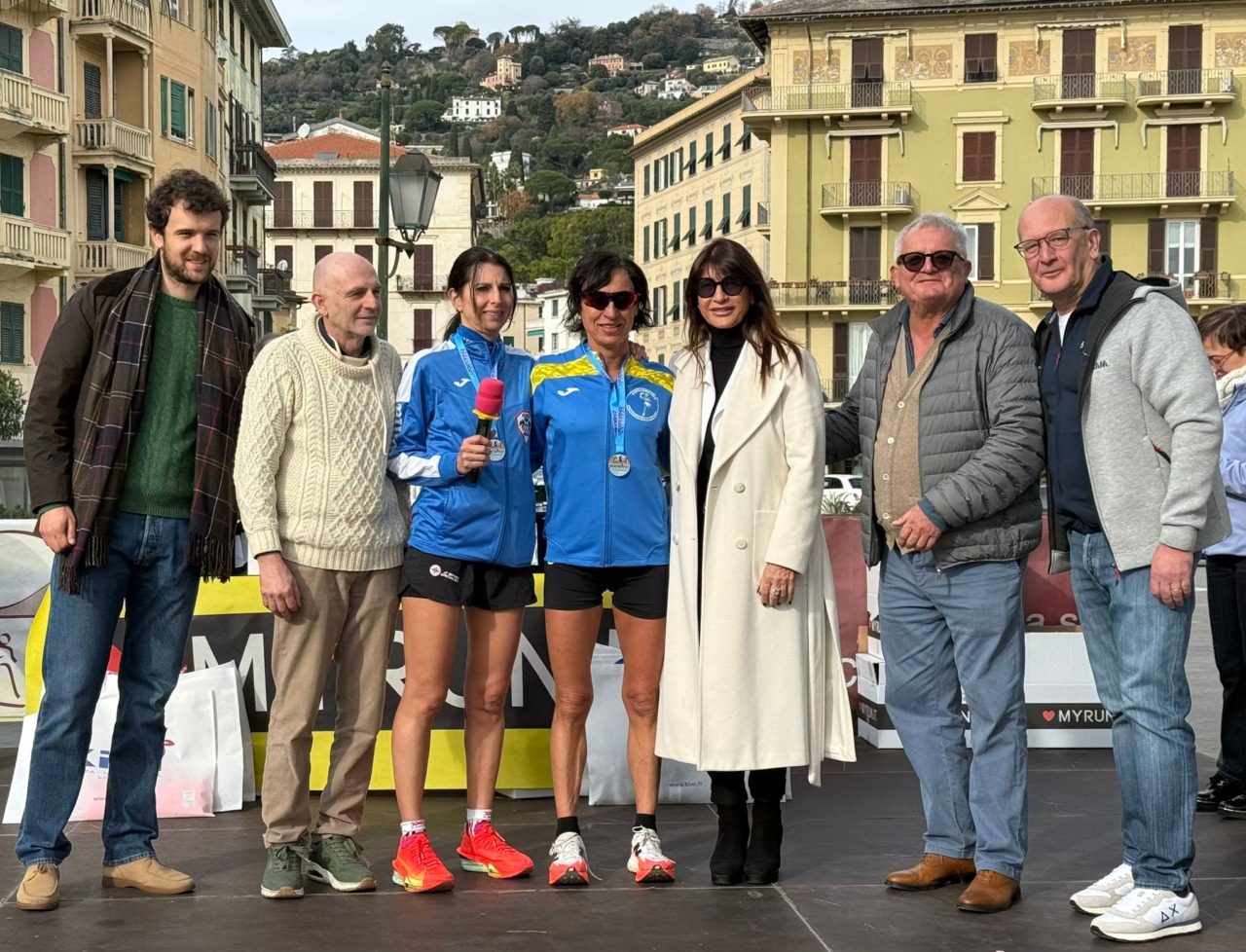 Portofino Marathon, una festa dello sport nel Tigullio: Ferro premia la gara femminile