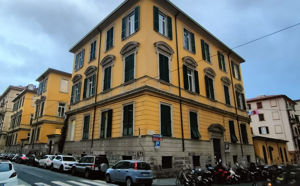 Morto lo studente accoltellato a La Spezia