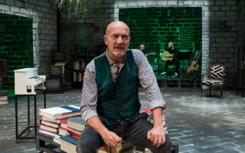 Claudio Bisio al Teatro Sociale di Camogli con “La mia vita raccontata male”