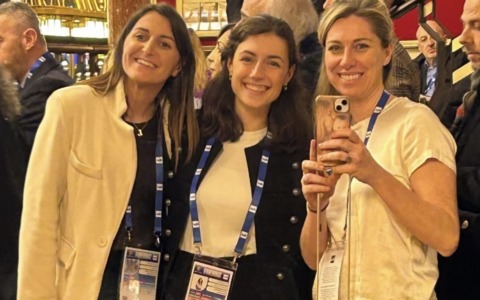 I bimbi del Coro dell’Antoniano vestiti al Festival dall’azienda tigullina Magil