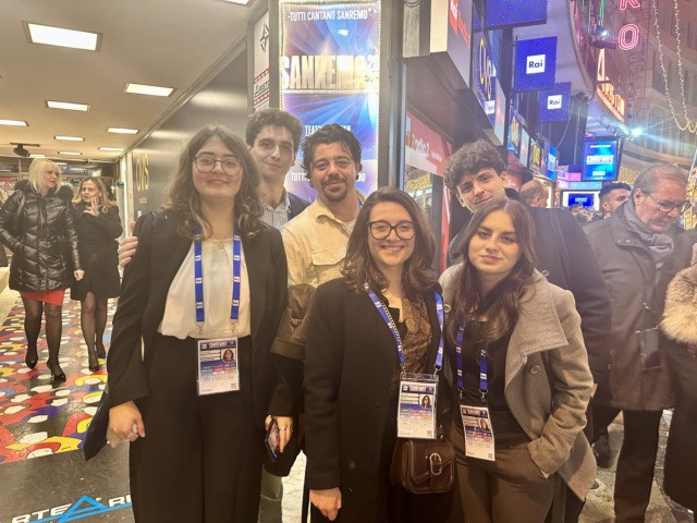 Gli Sbandieratori di Lavagna e Ventimiglia aprono il Festival di Sanremo con Laura Pausini