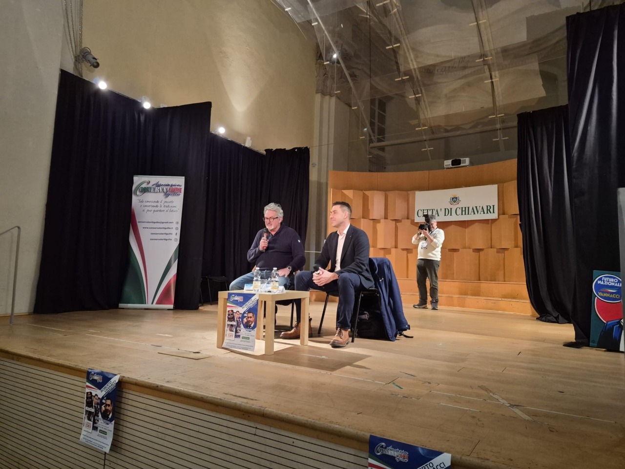 Chiavari, Vannacci riempie l’Auditorium San Francesco