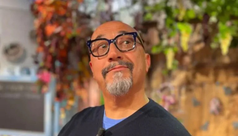 Al Teatro delle Clarisse Peppe Quintale omaggia Pino Daniele