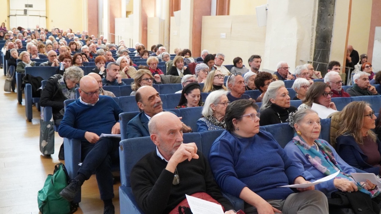 Chiavari, auditorium gremito per la lettura pubblica della Costituzione