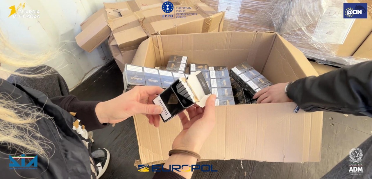 Sequestrate oltre 40 tonnellate di tabacchi tra Italia, Polonia e Regno Unito