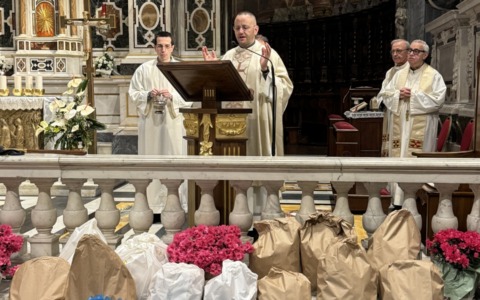 Al via a Chiavari la raccolta del Pane Benedetto