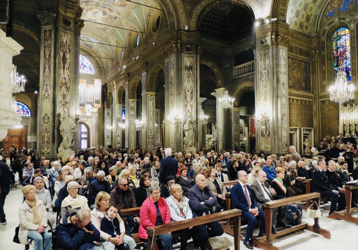 Rapallo riflette sull’eredità di Papa Francesco: sala gremita per l’incontro
