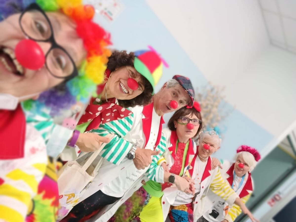 Sabato 11 aprile una giornata per celebrare i 10 anni di clownterapia con i volontari VIP Camuggi Levante Ligure