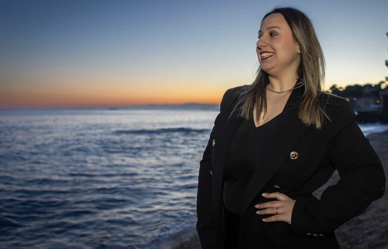 La rinascita di Valentina Sommaruga, da vittima del web a icona della body positivity