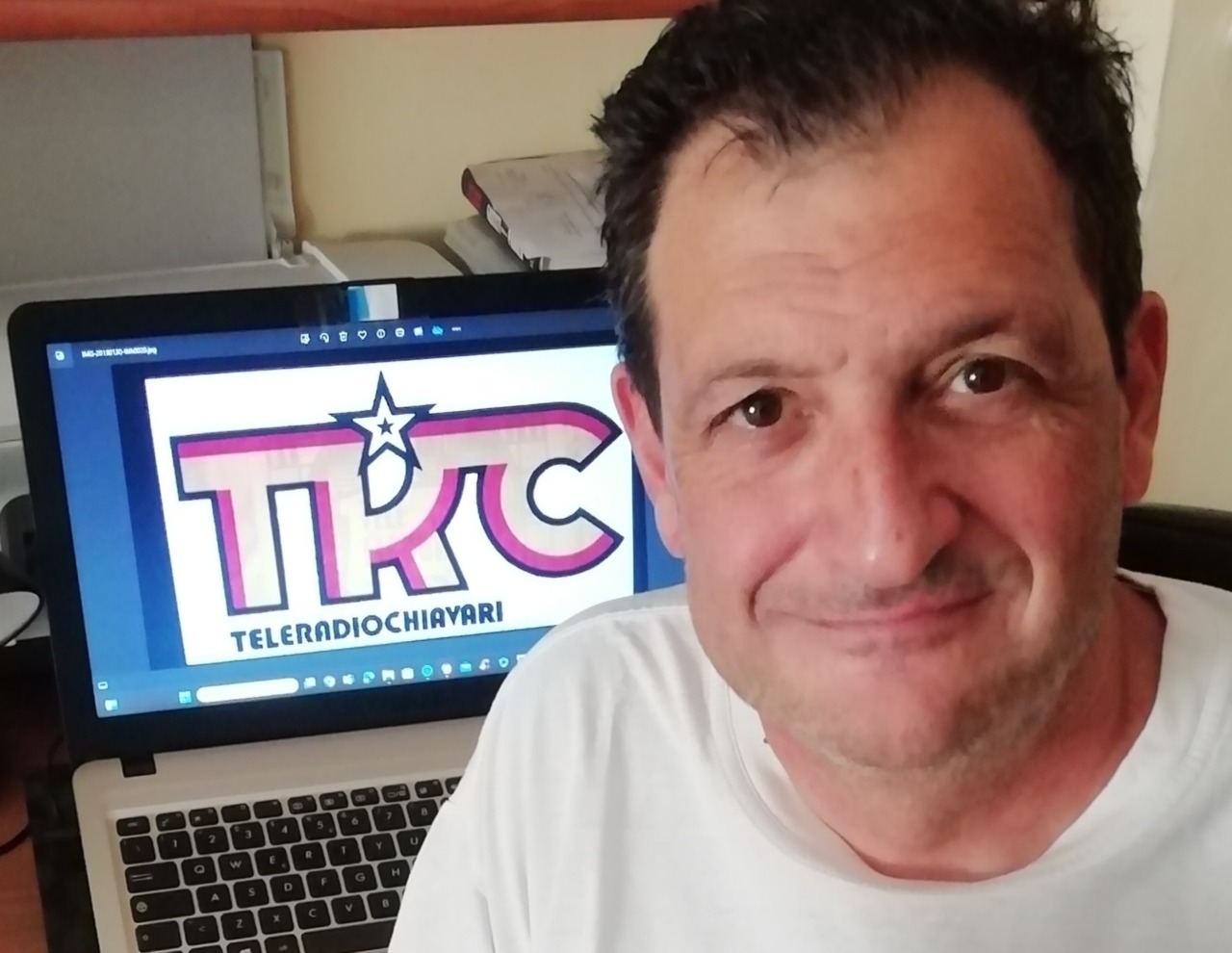 Mercoledì 22 aprile Antonino Di Bella racconta la storia delle televisioni del Tigullio