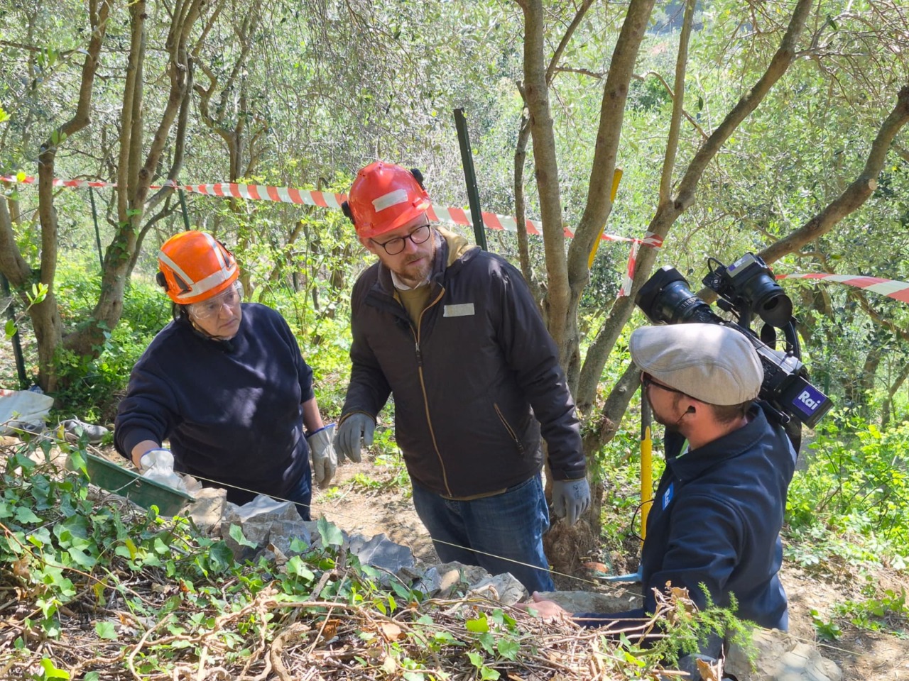 TG2 Storie nel Tigullio alla scoperta dei muretti a secco