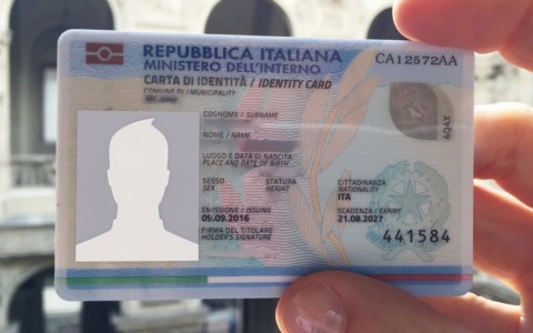 Passaggio alla carta d’identità elettronica: le indicazioni del comune di Avegno