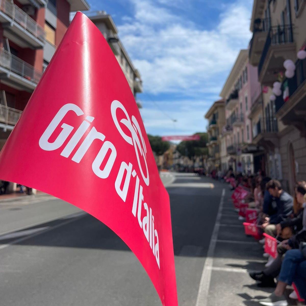 Passaggio del Giro d’Italia a Sestri, Carovana Rosa e provvedimenti di viabilità