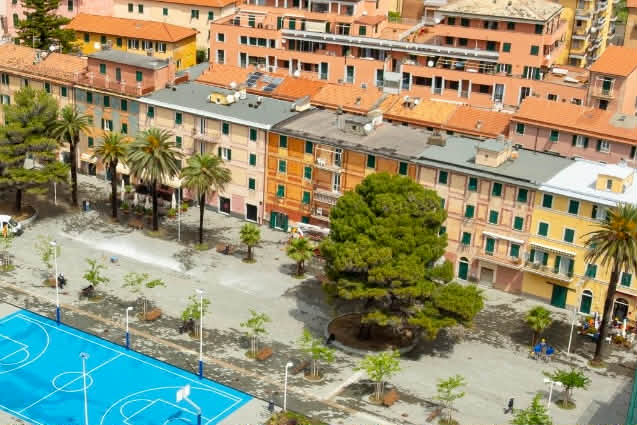 Via Colombo a Riva diventa pedonale