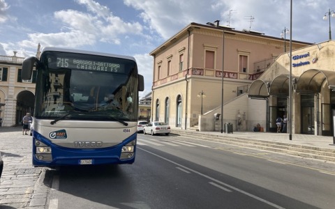 Giro d’Italia 2026, a Chiavari cambiano i percorsi dei bus extraurbani
