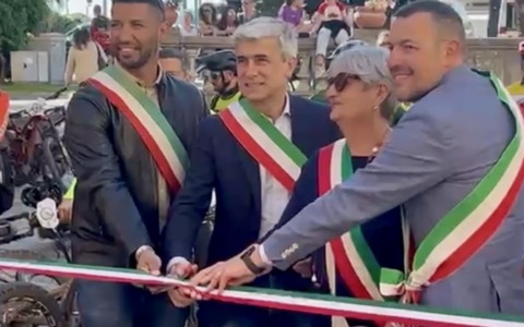 Sestri, grande successo per l’inaugurazione de “La Via del Mare”
