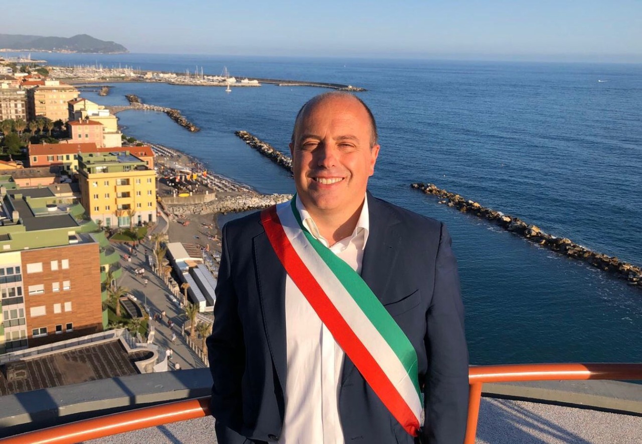 Piscina del Lido, parte l’iter per l’intitolazione a Marco Di Capua