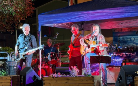 Successo a San Salvatore per la Notte Bianca tra musica e motori