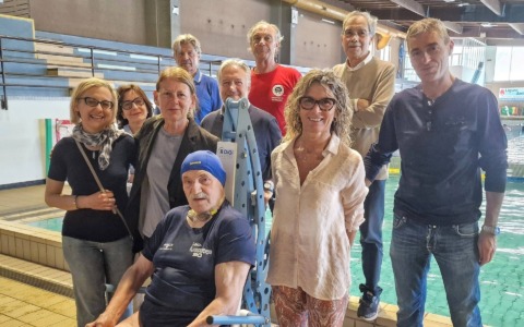 Un sollevatore mobile donato dal Comitato assistenza malati del Tigullio