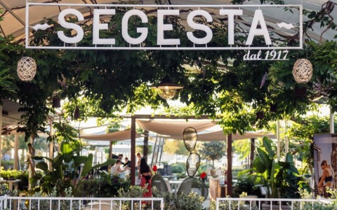 Ai Bagni Segesta “La Vite in Spiaggia e il suo Passito”
