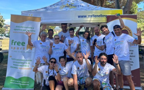 Tappa a Sestri Levante per “Liguria Coast to Coast”, una pedalata tra inclusione e solidarietà