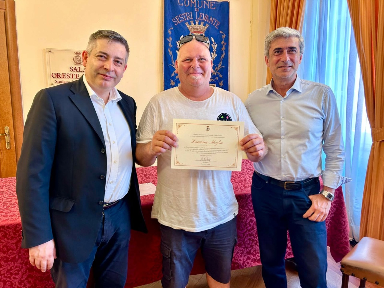 Cittadino premiato per altruismo civico dal Comune di Sestri Levante