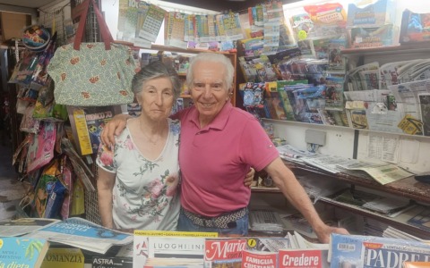 Via Roma a Lavagna perde il suo cuore. Chiude la storica edicola Sambuceti