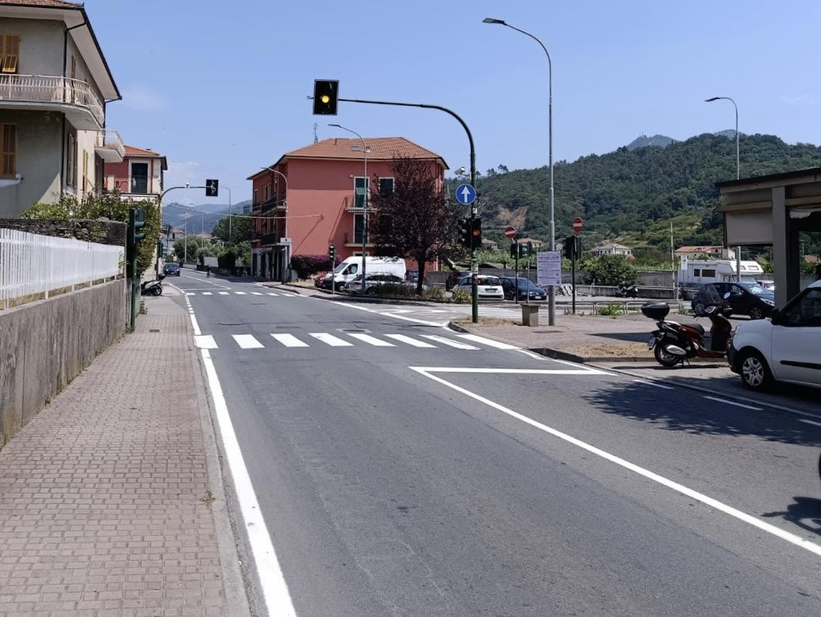 Semaforo intelligente in via Sara a Sestri Levante, perplessità a Casarza Ligure