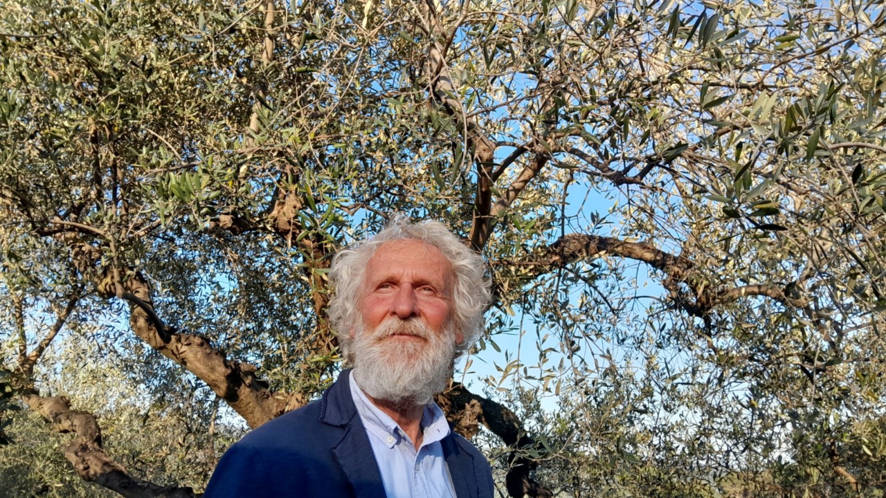 A Camogli va in scena “La Terra degli Ulivi” di e con Pino Petruzzelli