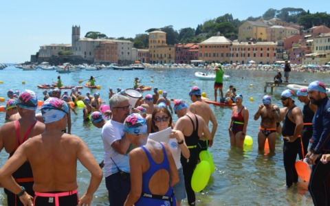 Periplo Manara 2026, 140 nuotatori alla partenza
