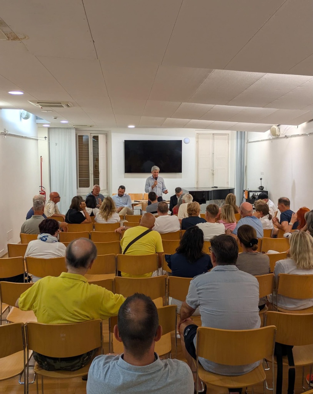 Movida e mercato cittadino a Sestri, il Comune incontra i residenti