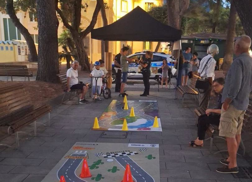 Sicurezza stradale, oltre 150 persone a Sestri Levante all’iniziativa nell’ambito del progetto “Lanterna Verde”