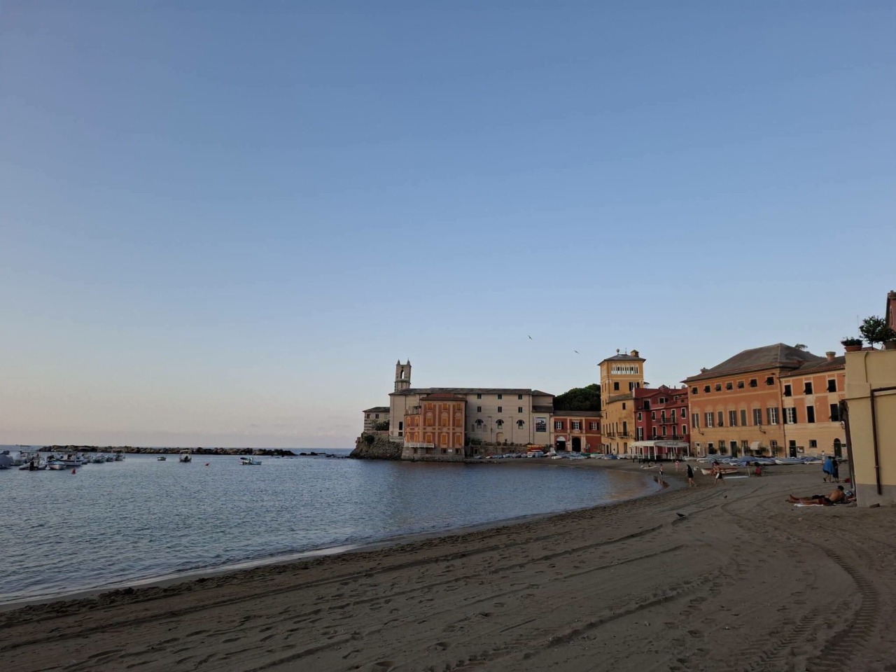 Silent Disco, Sestri si risveglia pulita dopo una notte di grande partecipazione