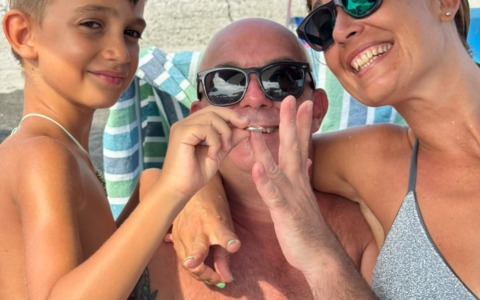L’anello perso in mare ritrovato dopo tre giorni: a trovarlo è il piccolo Massimo